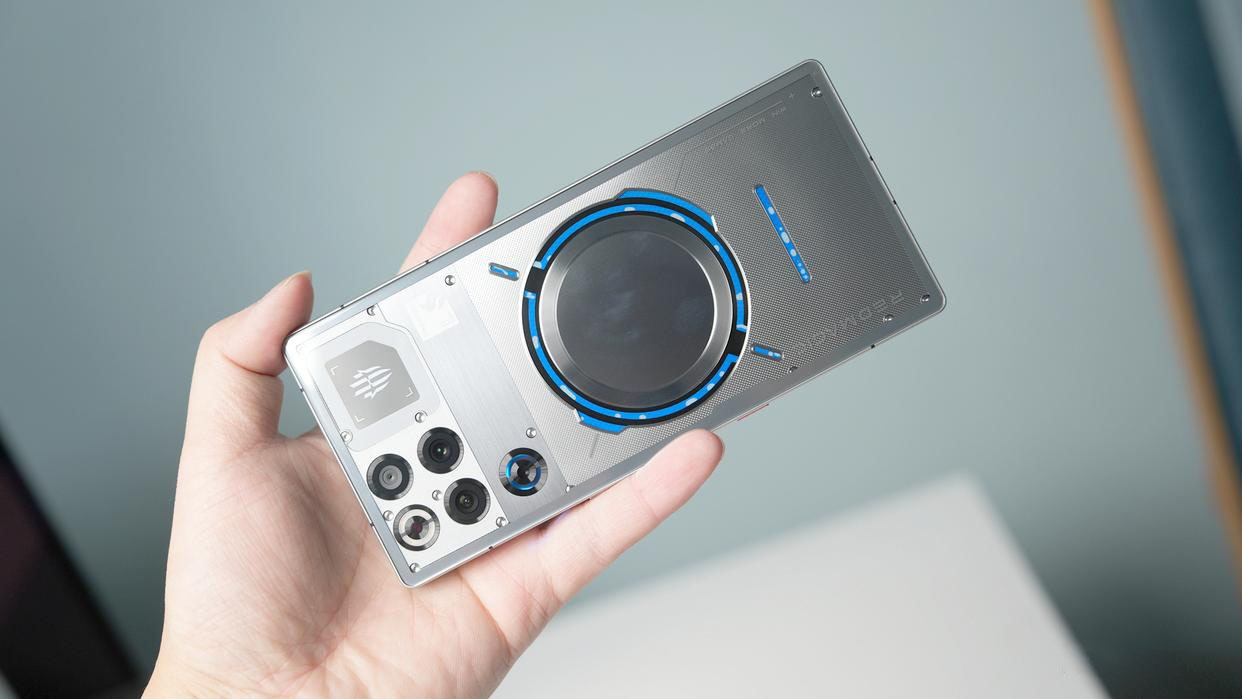  Red Magic 11 Pro+ Review