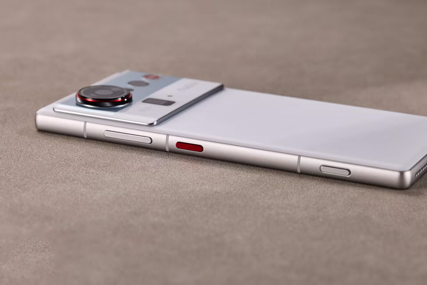 Nubia Z80 Ultra Review
