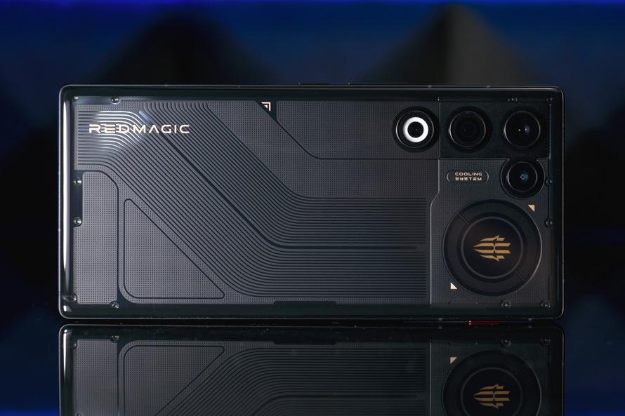 RedMagic 11 AIR Review: Snapdragon 8 Elite Gaming Phone