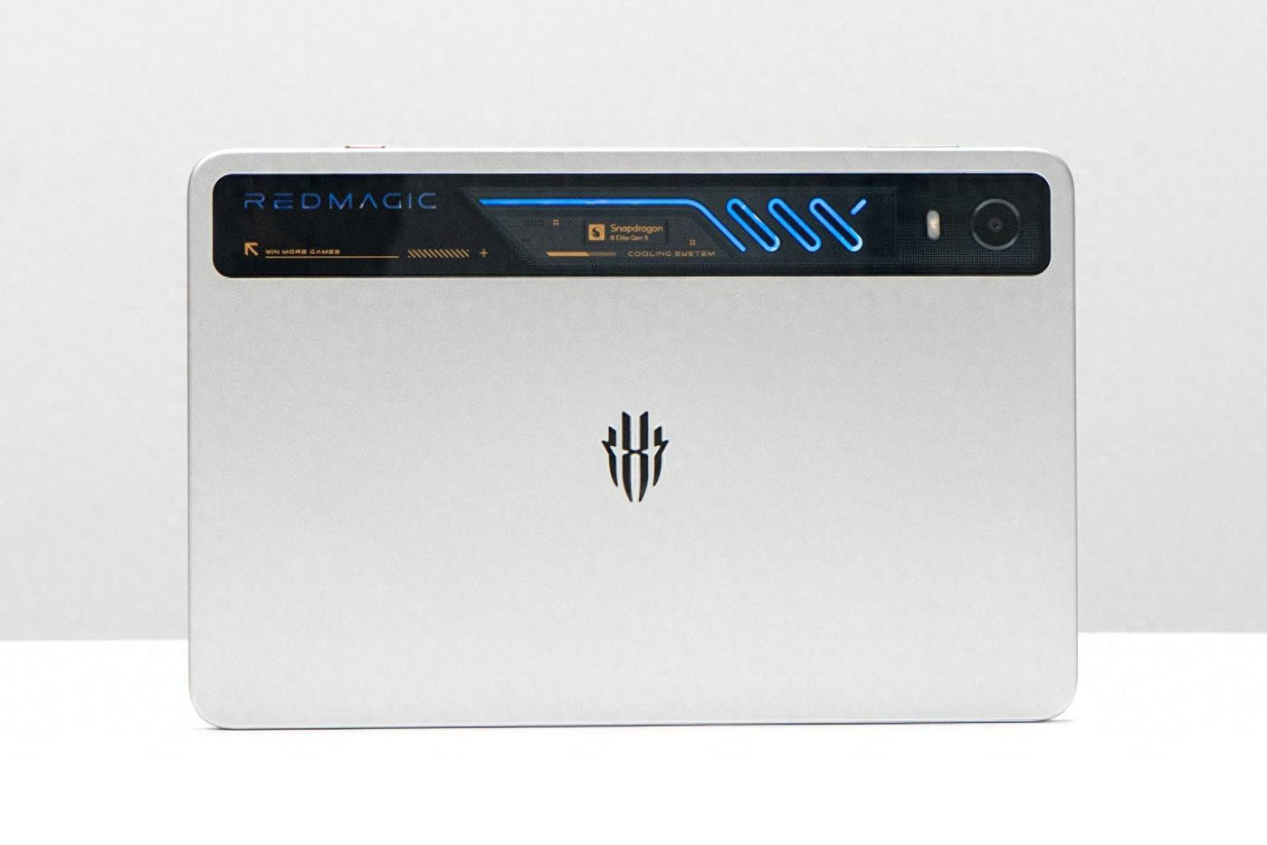 RedMagic Gaming Tablet 5 Pro (REDMAGIC Astra 2) Review: RGB Liquid Cooling, Power